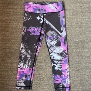 SoulCycle purple geometric crop legging
